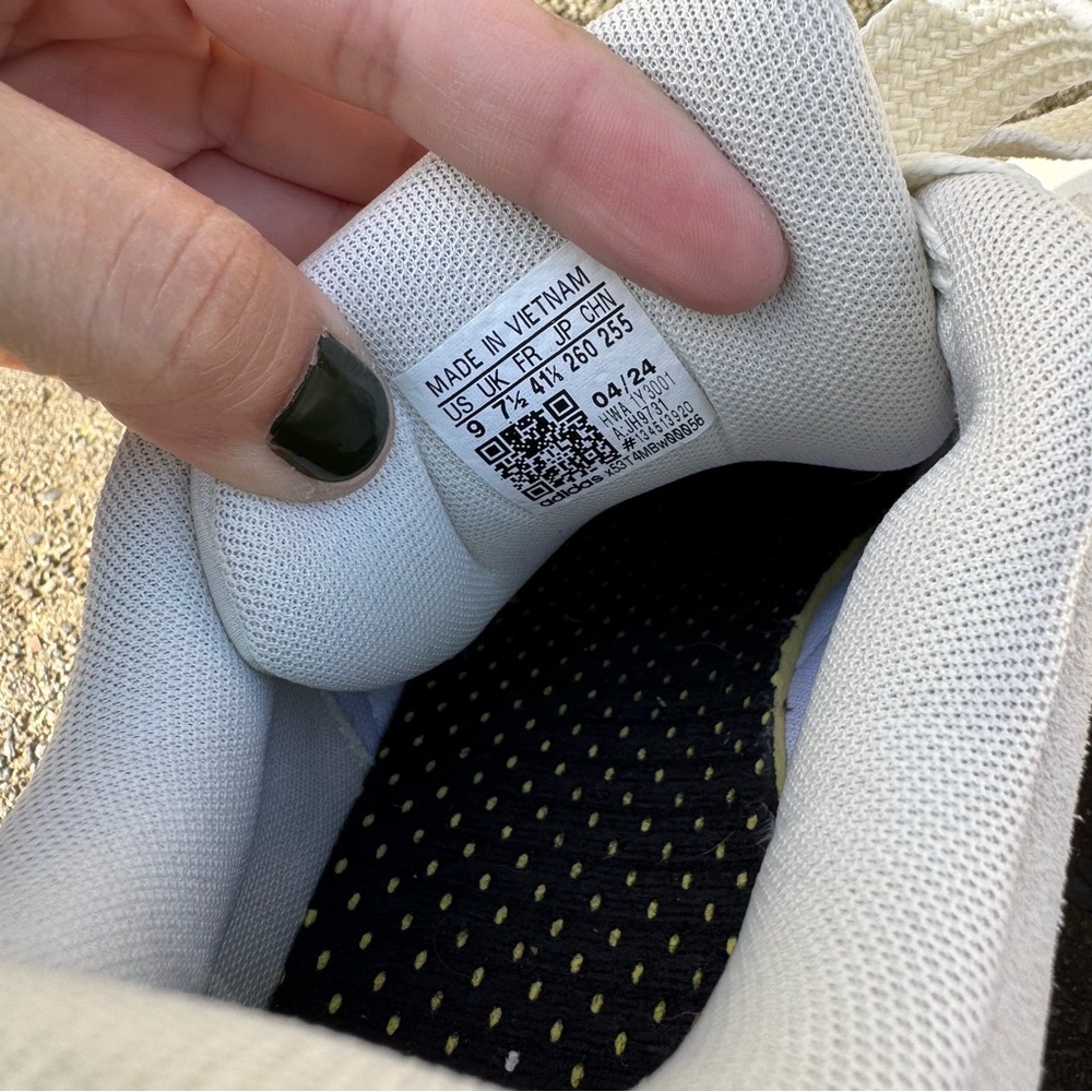 adidas glitter shoes 🔆 - Picture 4 of 7